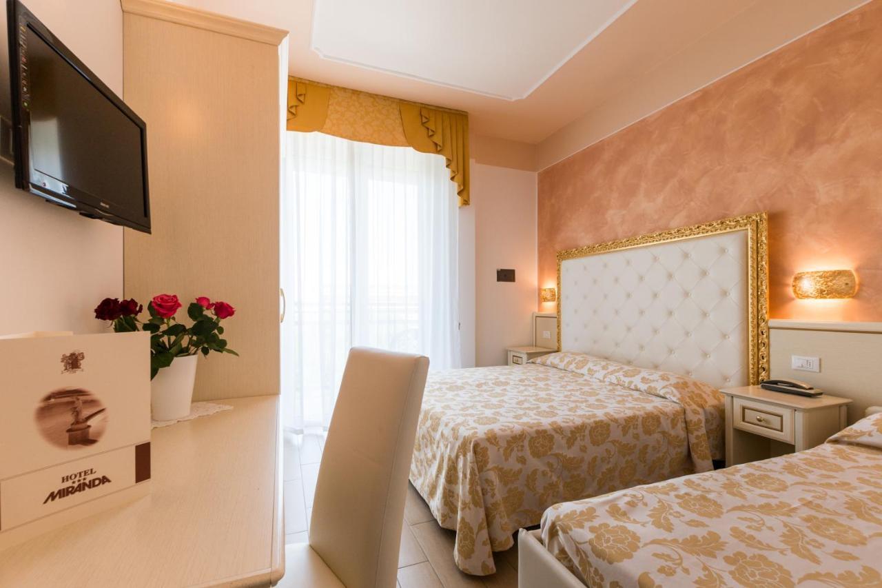 Hotel Miranda ベラーリア・イジェア・マリーナ エクステリア 写真