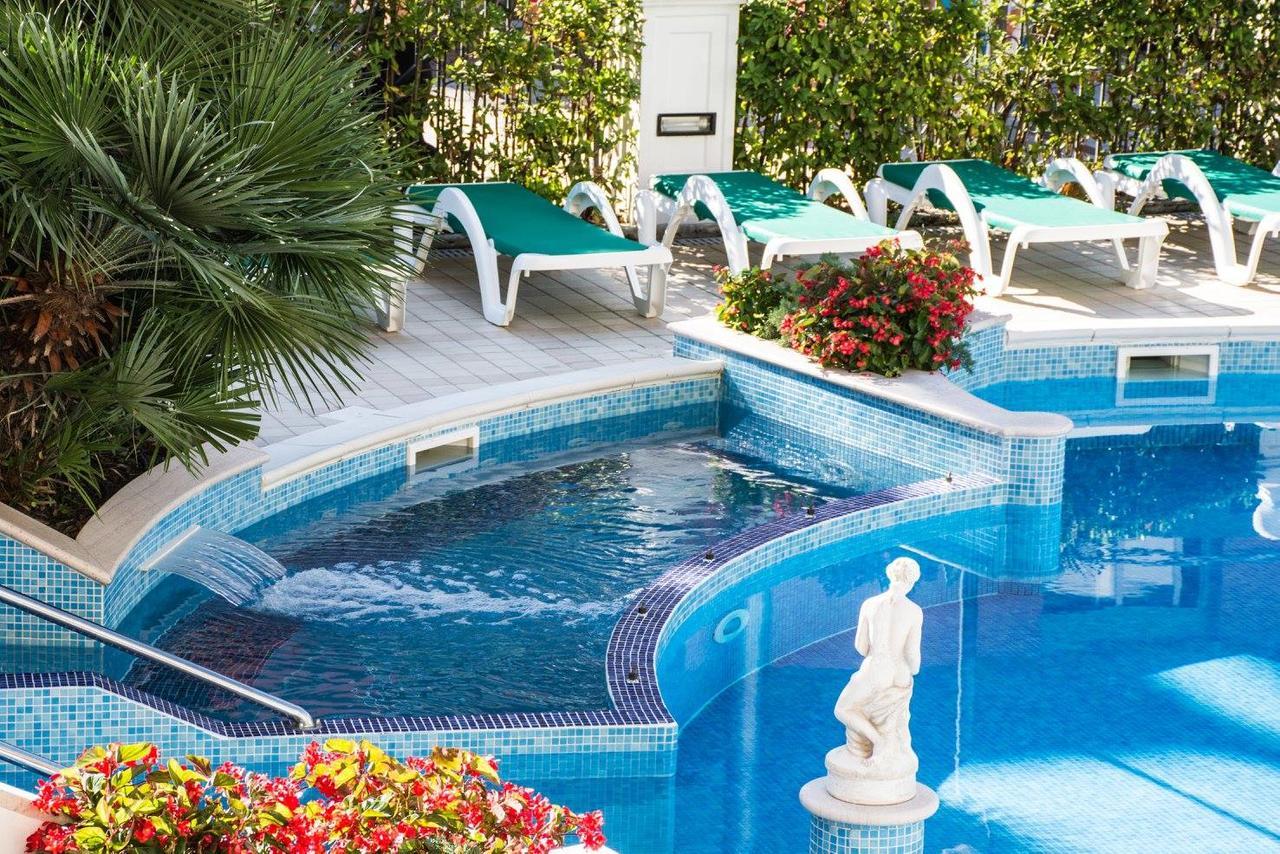 Hotel Miranda ベラーリア・イジェア・マリーナ エクステリア 写真